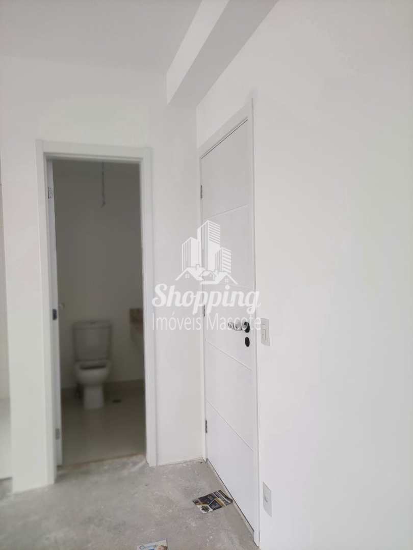 Apartamento à venda com 2 quartos, 81m² - Foto 3