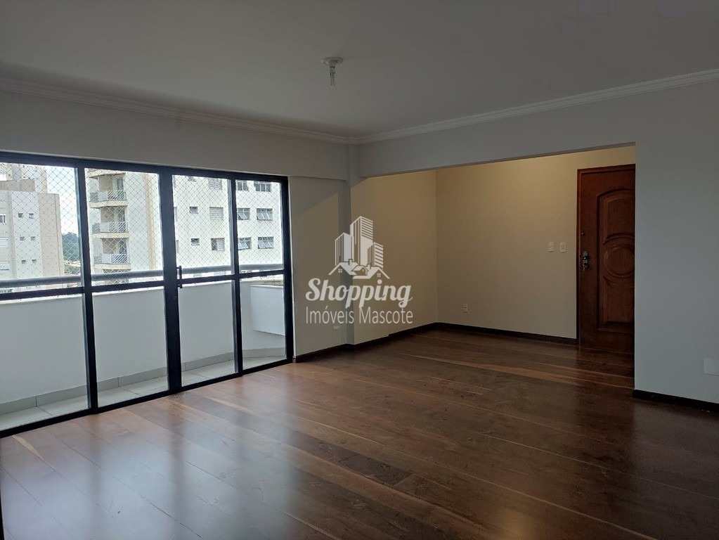 Apartamento à venda com 3 quartos, 150m² - Foto 7