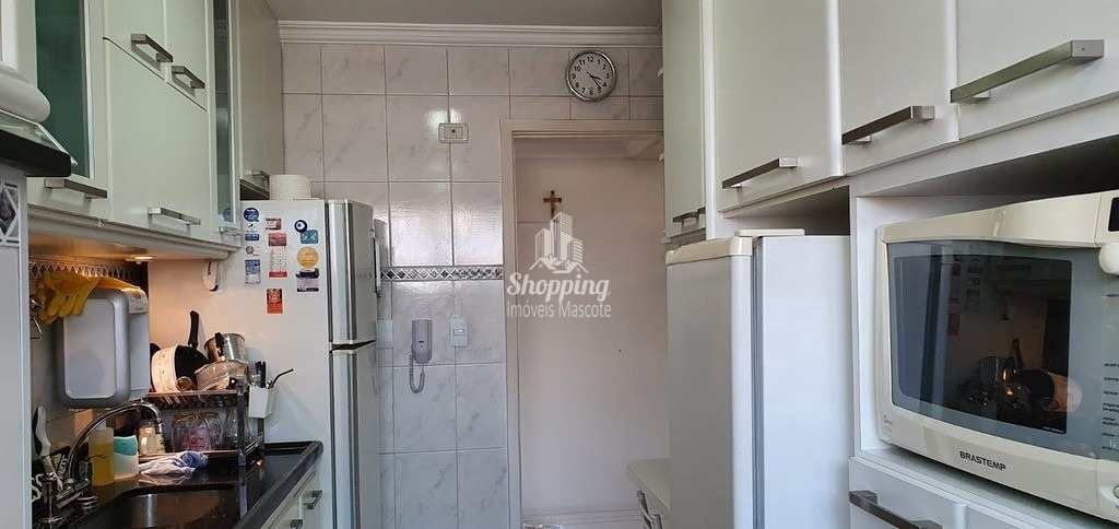 Apartamento à venda com 2 quartos, 70m² - Foto 10