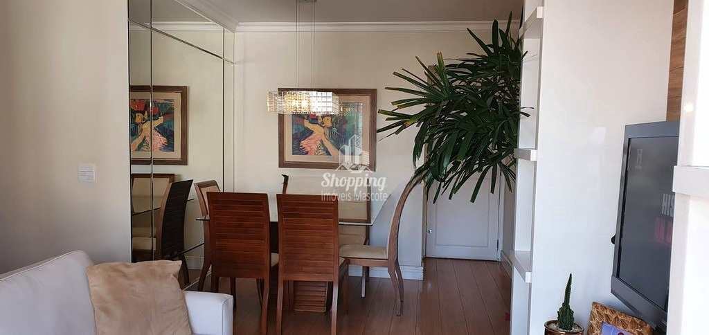 Apartamento à venda com 2 quartos, 70m² - Foto 6