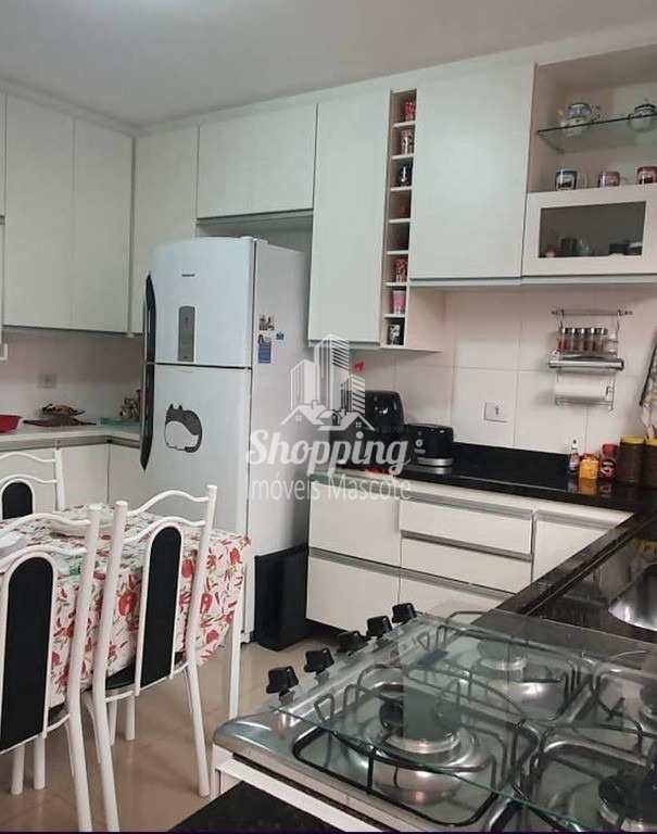 Casa à venda com 2 quartos, 100m² - Foto 4