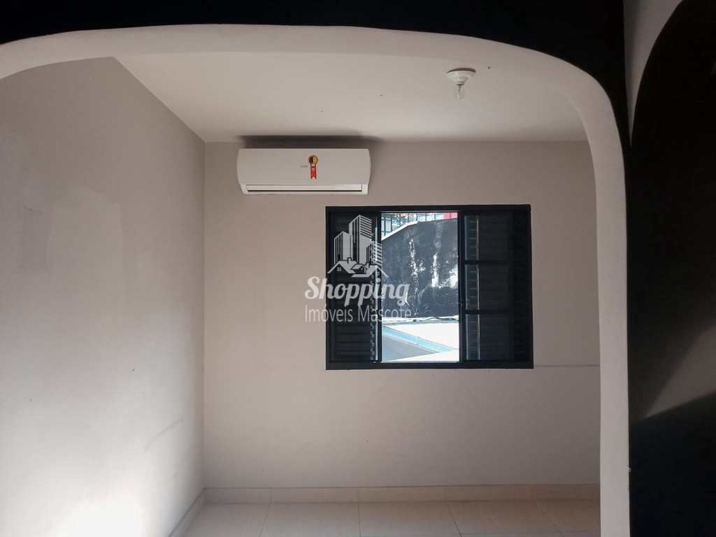 Sobrado à venda e aluguel com 3 quartos, 180m² - Foto 5