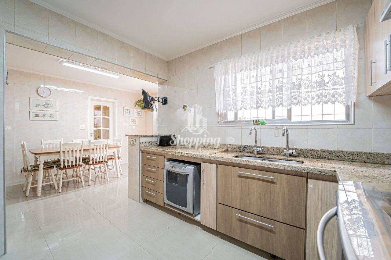 Casa à venda com 3 quartos, 220m² - Foto 12