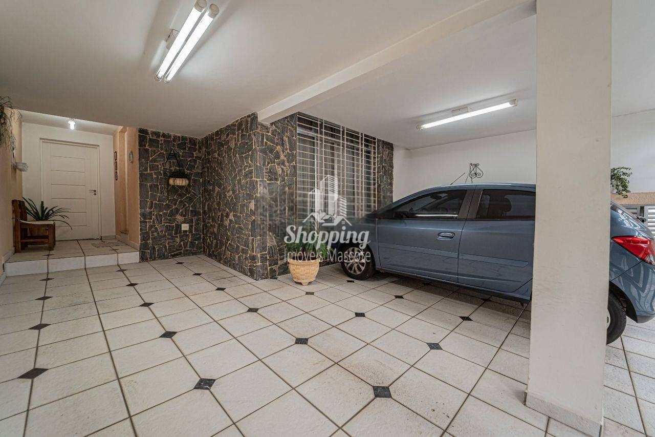 Casa à venda com 3 quartos, 220m² - Foto 25