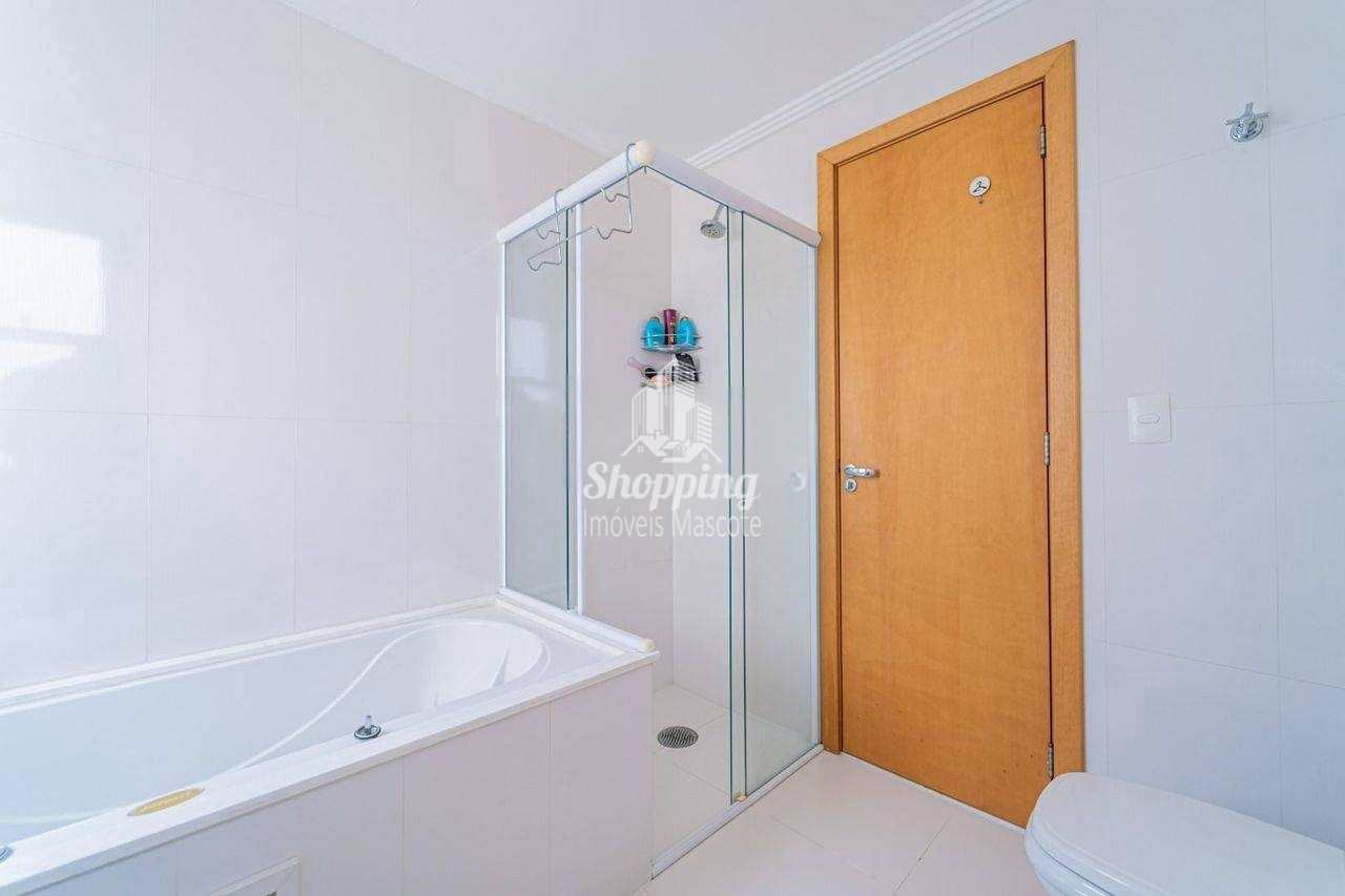 Apartamento à venda com 4 quartos, 208m² - Foto 16