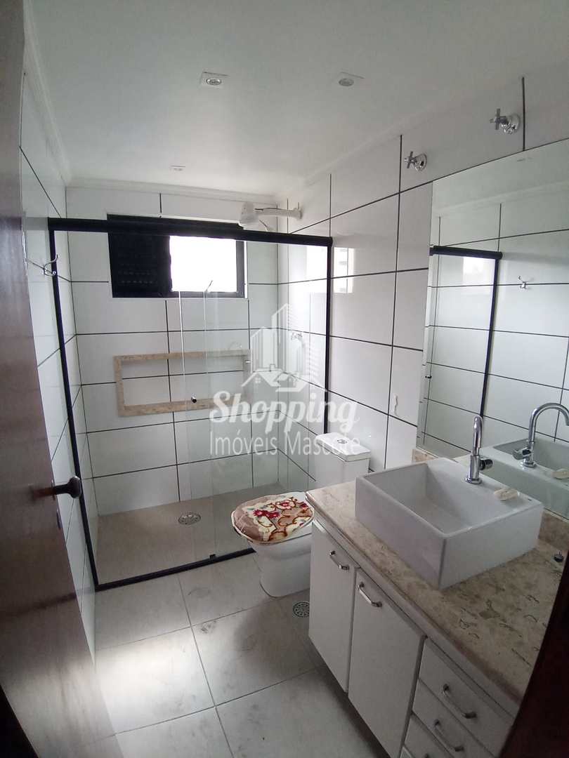 Apartamento para alugar com 3 quartos, 150m² - Foto 15