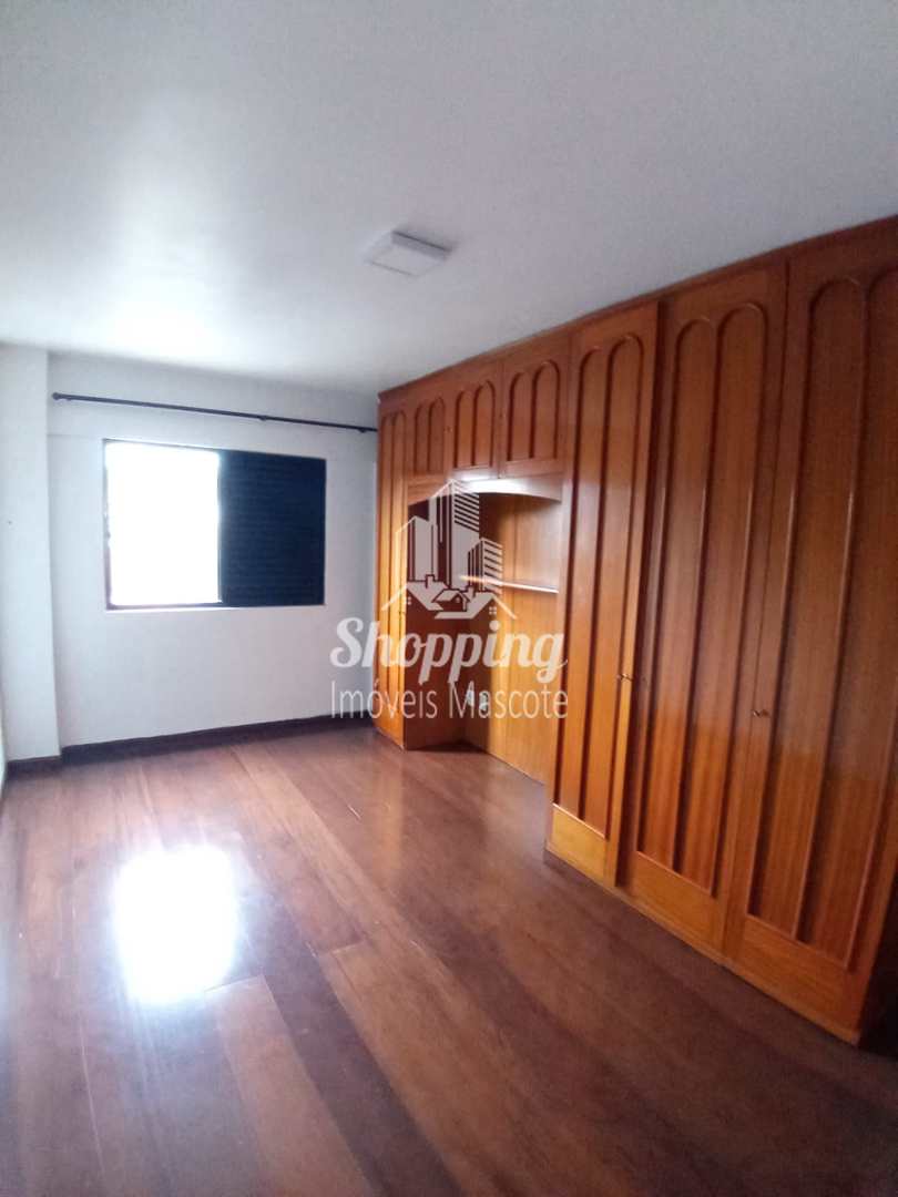 Apartamento para alugar com 3 quartos, 150m² - Foto 5