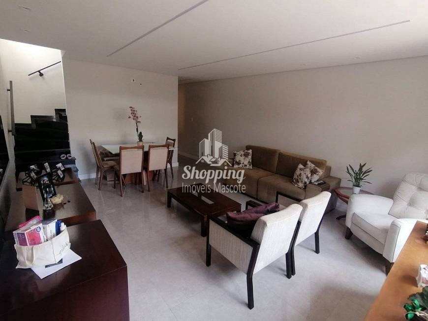 Sobrado à venda com 3 quartos, 260m² - Foto 1