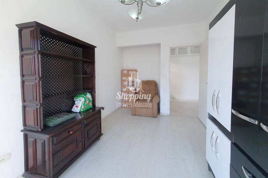 Apartamento à venda com 3 quartos, 197m² - Foto 11