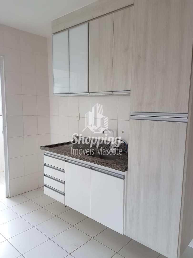 Apartamento para alugar com 3 quartos, 85m² - Foto 13