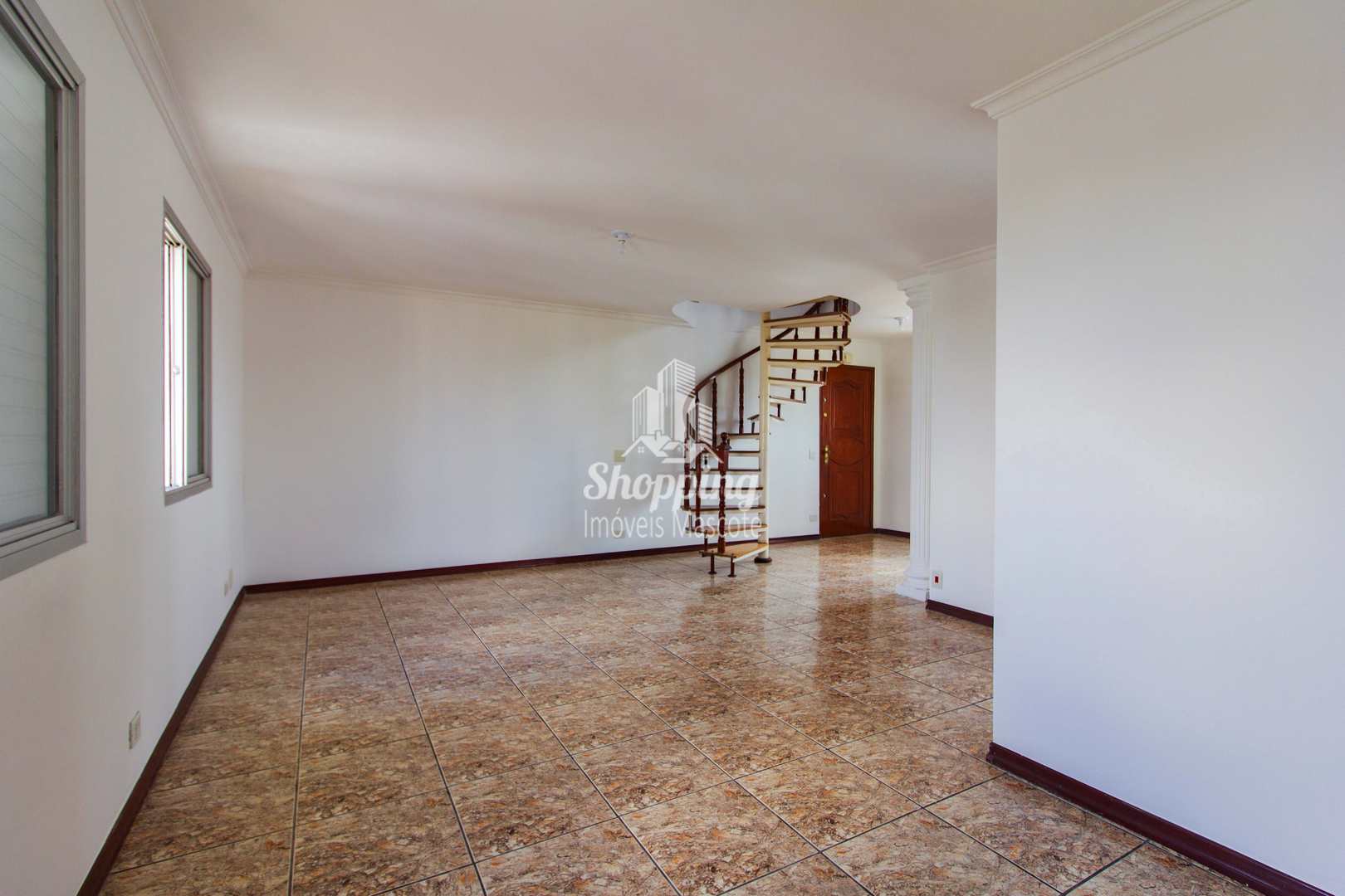 Apartamento à venda com 2 quartos, 99m² - Foto 1