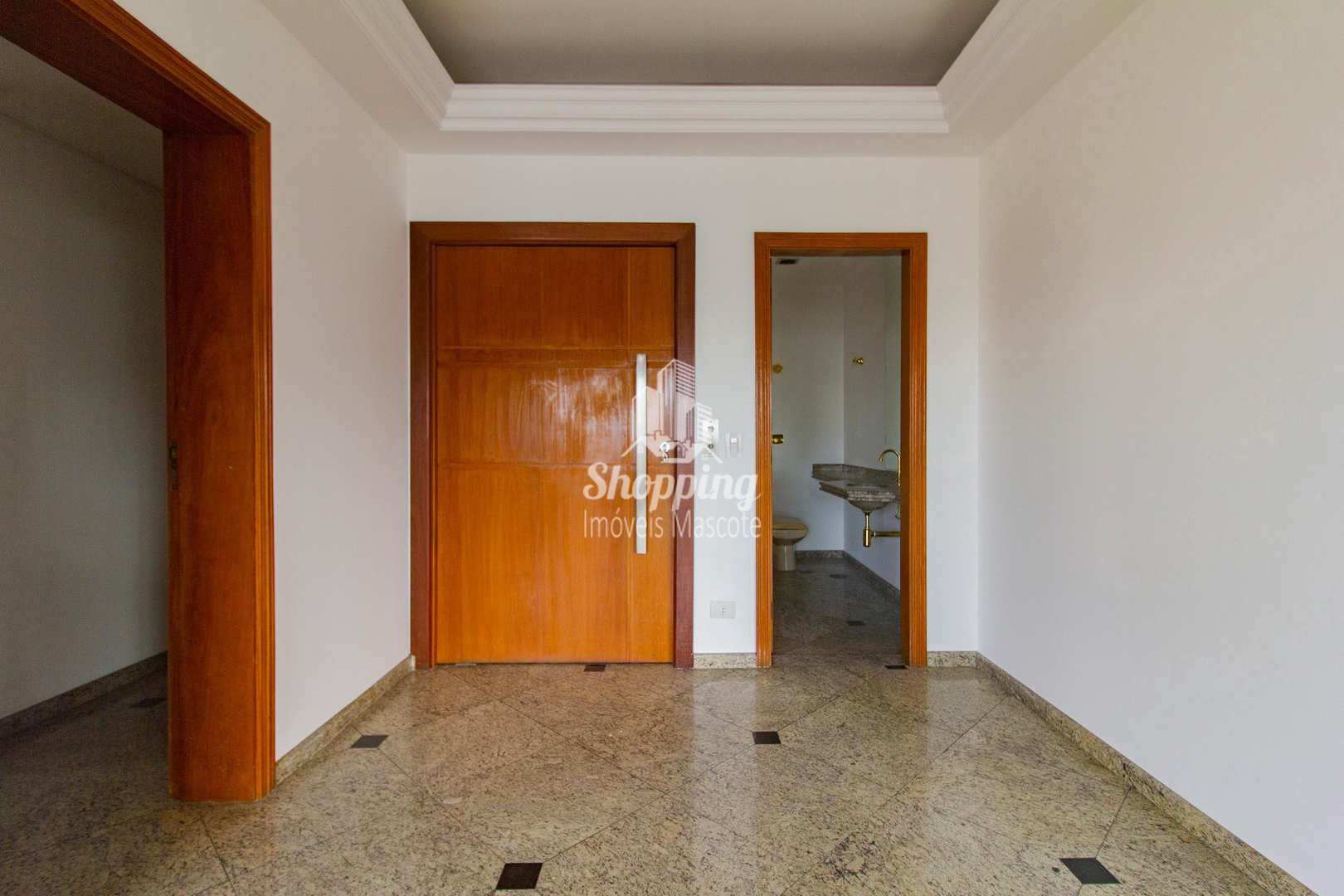 Apartamento à venda com 3 quartos, 283m² - Foto 3