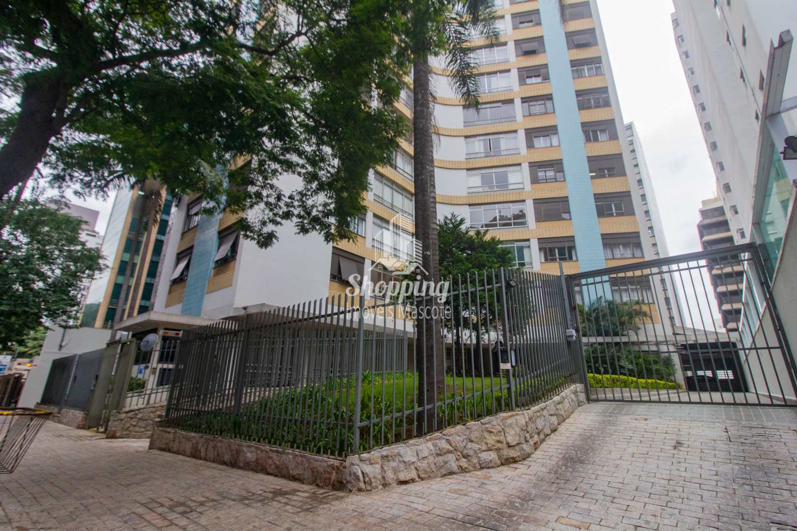 Apartamento à venda com 3 quartos, 163m² - Foto 27