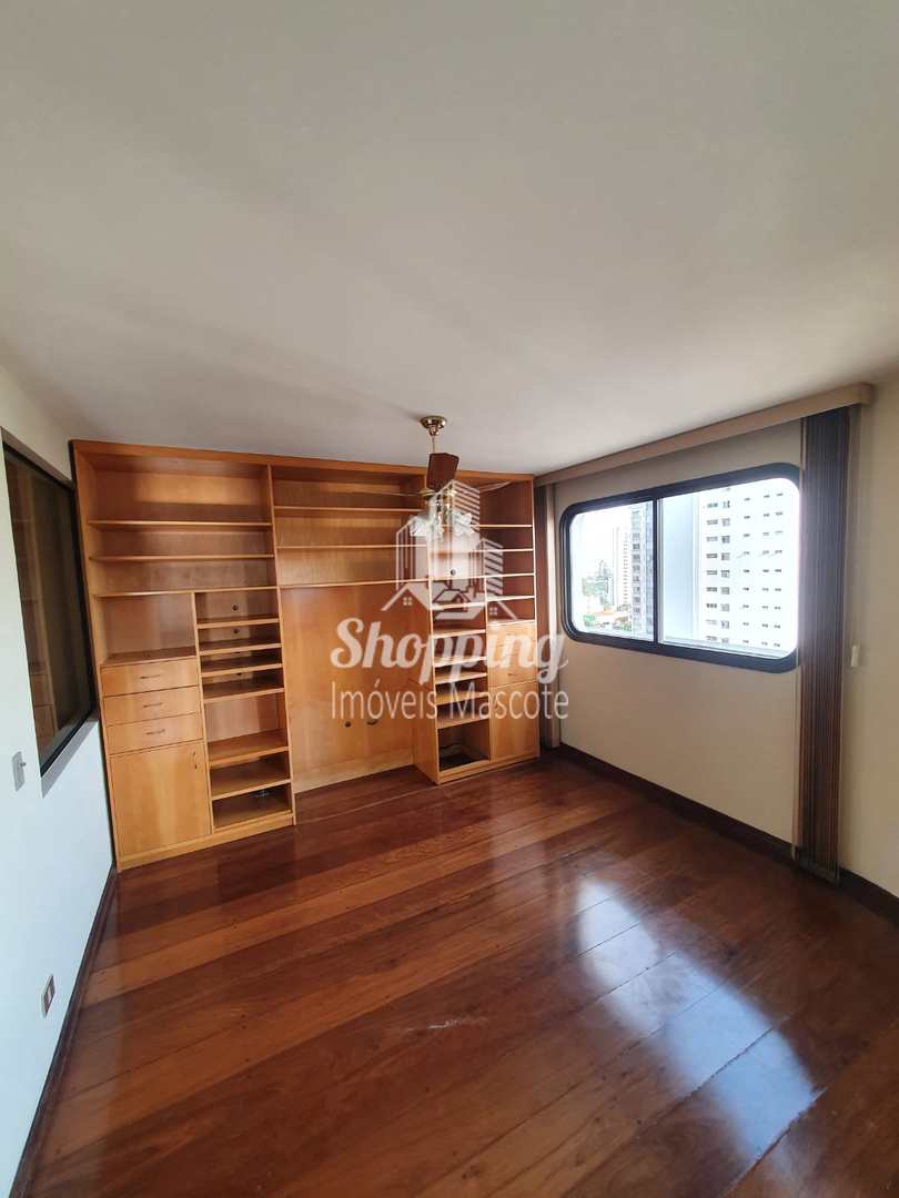 Apartamento à venda com 3 quartos, 189m² - Foto 15