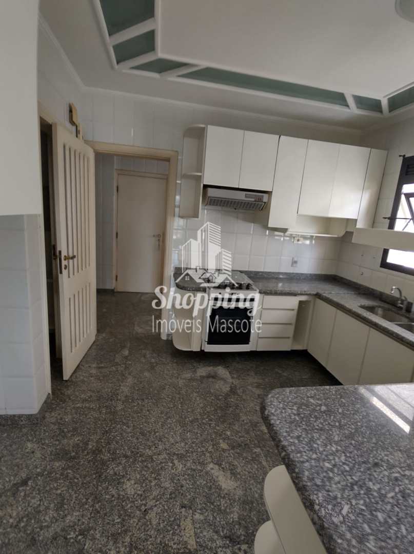 Apartamento à venda com 3 quartos, 192m² - Foto 28