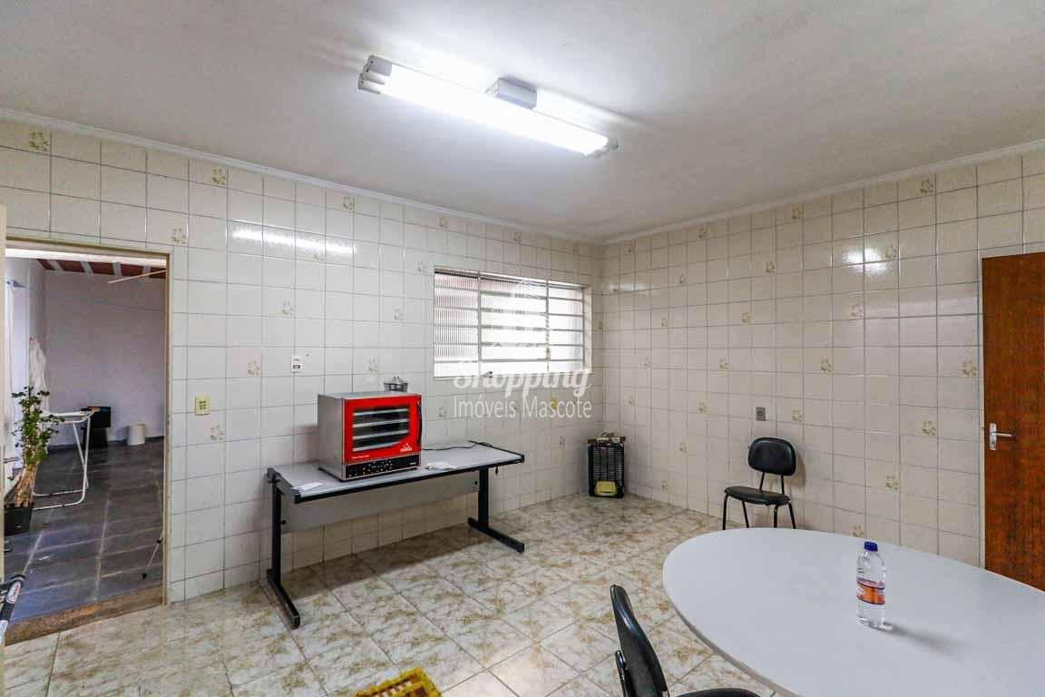 Sobrado à venda com 3 quartos, 240m² - Foto 18