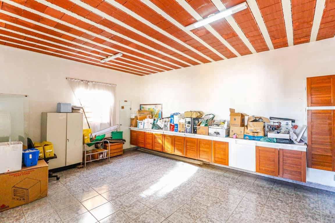 Sobrado à venda com 3 quartos, 240m² - Foto 25