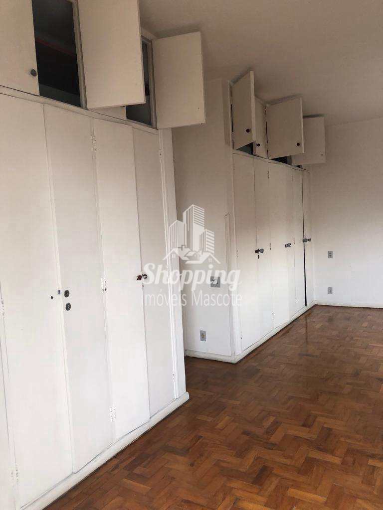 Casa à venda com 3 quartos, 235m² - Foto 27