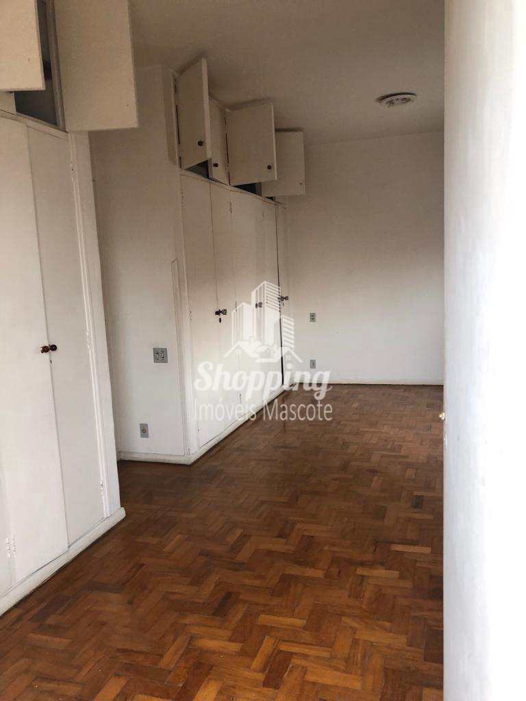 Casa à venda com 3 quartos, 235m² - Foto 32