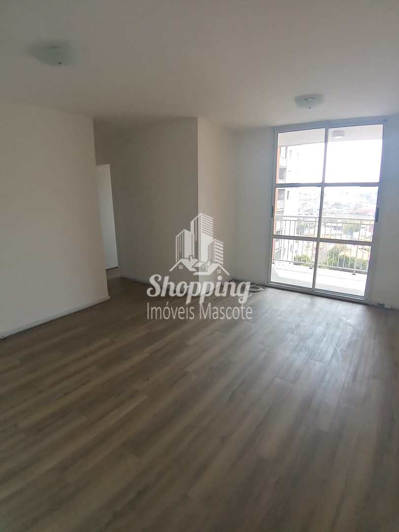 Apartamento à venda com 3 quartos, 70m² - Foto 2