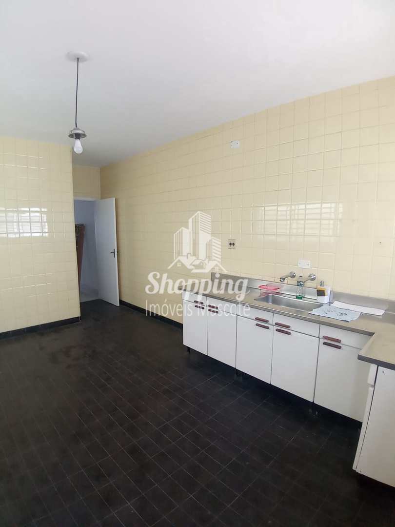 Sobrado à venda e aluguel com 3 quartos, 200m² - Foto 15