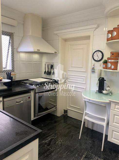 Apartamento à venda com 3 quartos, 185m² - Foto 19