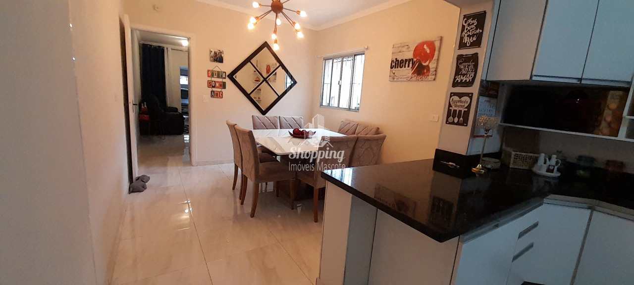 Sobrado à venda com 4 quartos, 160m² - Foto 1