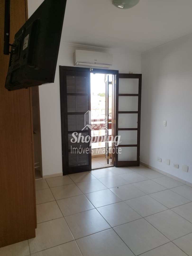 Sobrado à venda com 3 quartos, 120m² - Foto 4