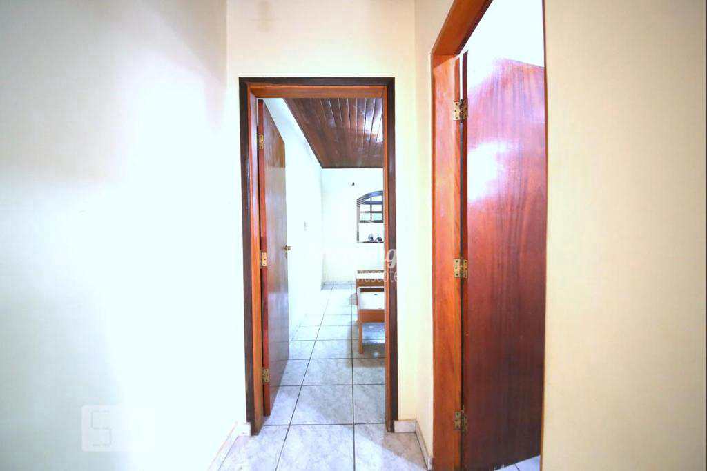 Casa à venda com 2 quartos, 484m² - Foto 11