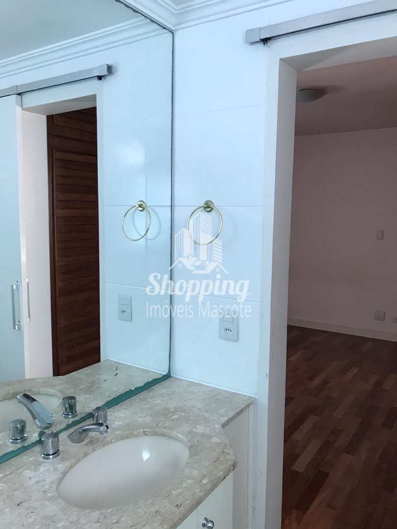 Apartamento para alugar com 3 quartos, 144m² - Foto 12