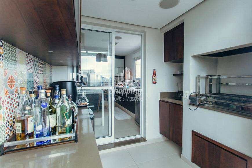 Apartamento à venda com 3 quartos, 225m² - Foto 3