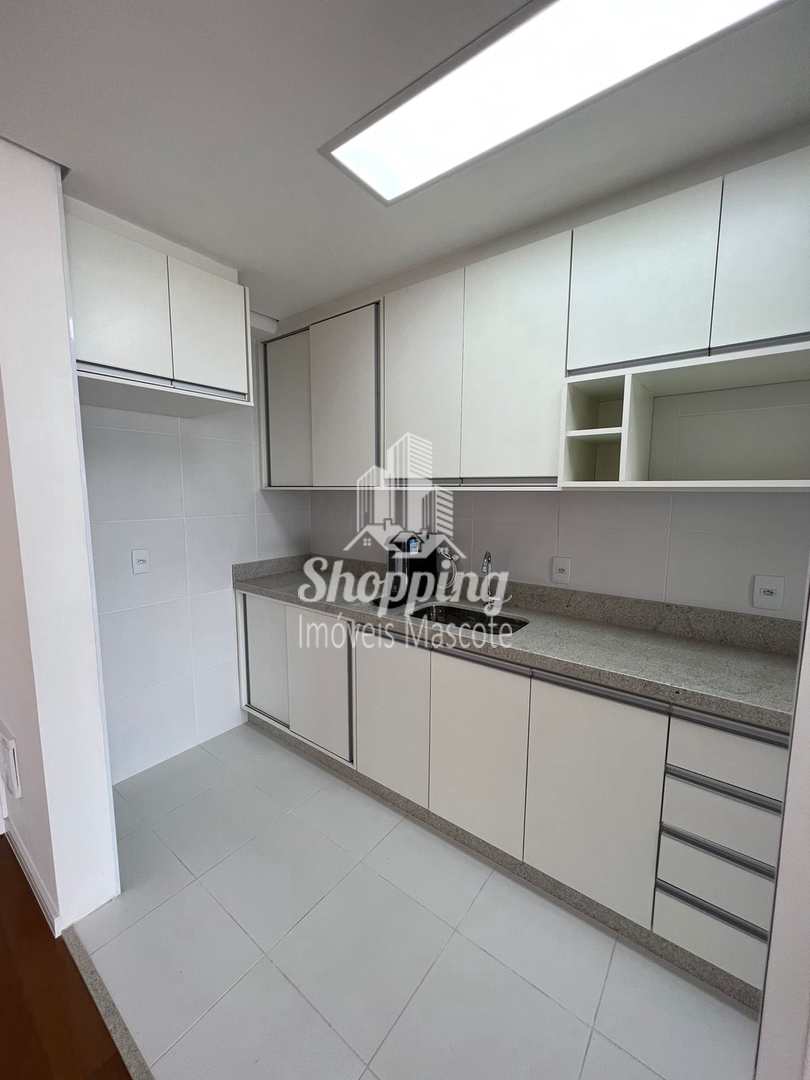 Apartamento à venda com 2 quartos, 63m² - Foto 18