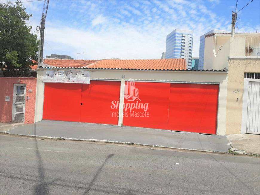 Sobrado à venda com 3 quartos, 250m² - Foto 1