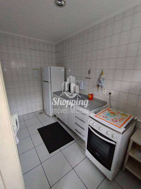 Apartamento à venda com 2 quartos, 60m² - Foto 17