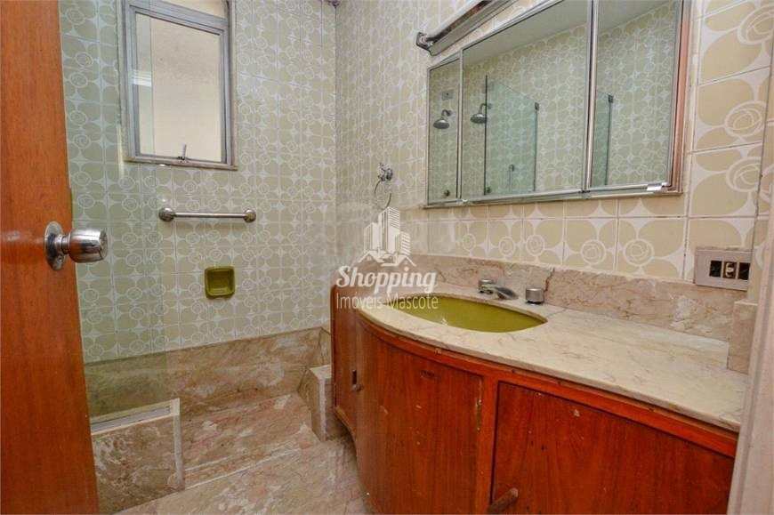 Apartamento à venda com 3 quartos, 230m² - Foto 12