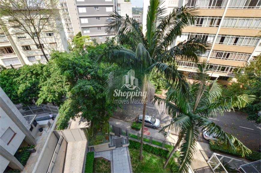 Apartamento à venda com 3 quartos, 230m² - Foto 16