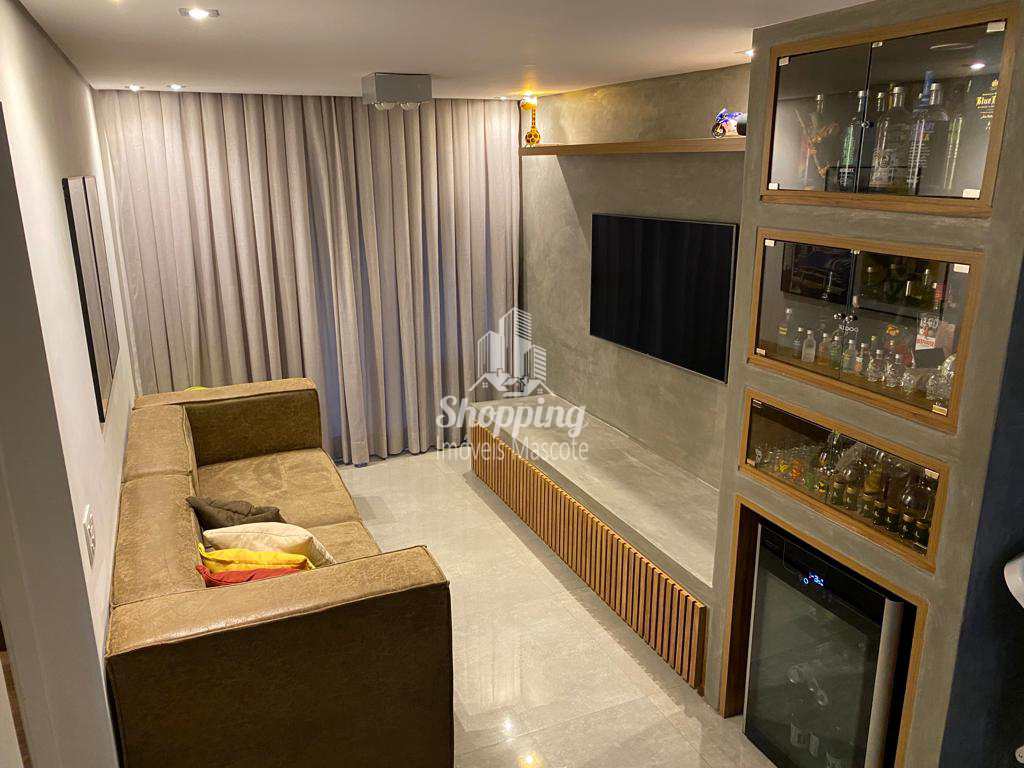 Apartamento à venda com 2 quartos, 67m² - Foto 3