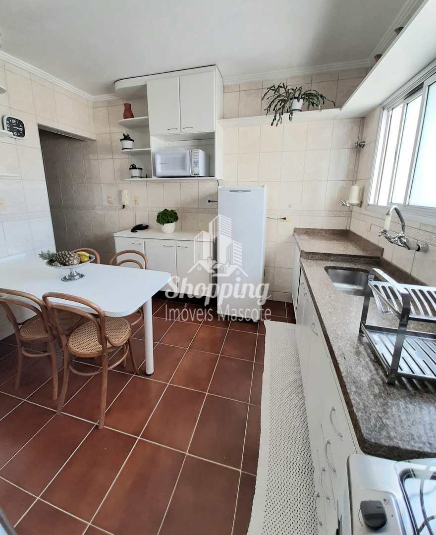 Apartamento à venda com 3 quartos, 136m² - Foto 12