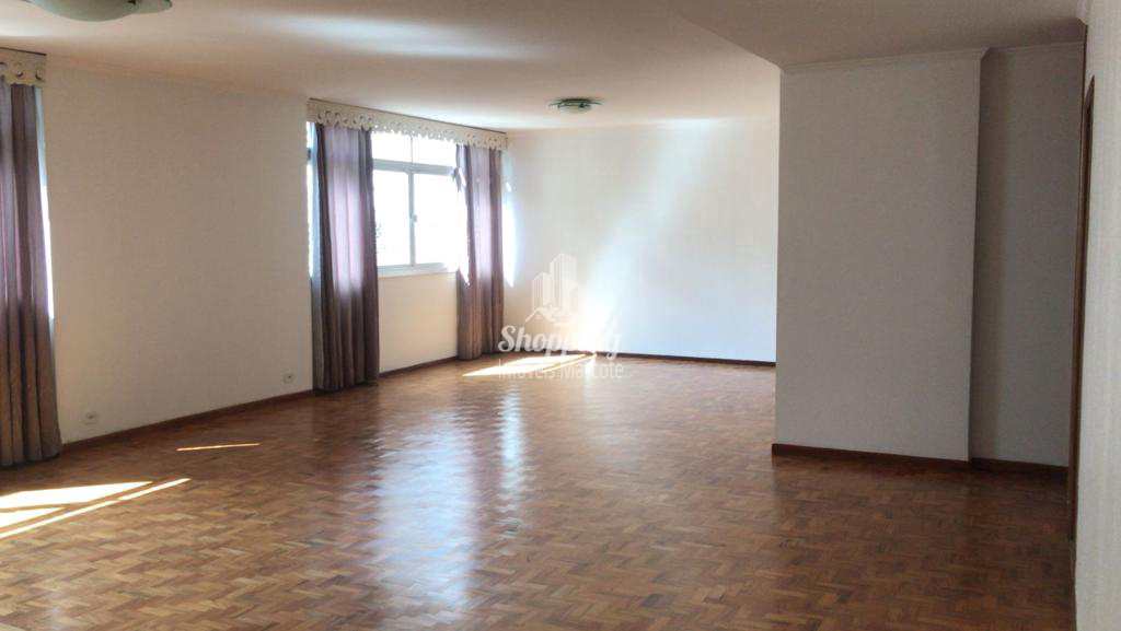 Apartamento à venda com 3 quartos, 163m² - Foto 2