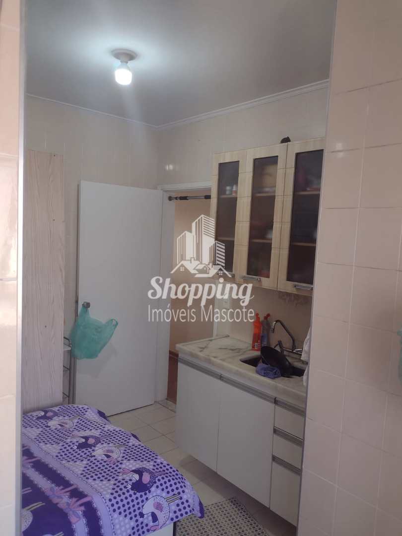 Apartamento à venda com 2 quartos, 70m² - Foto 4