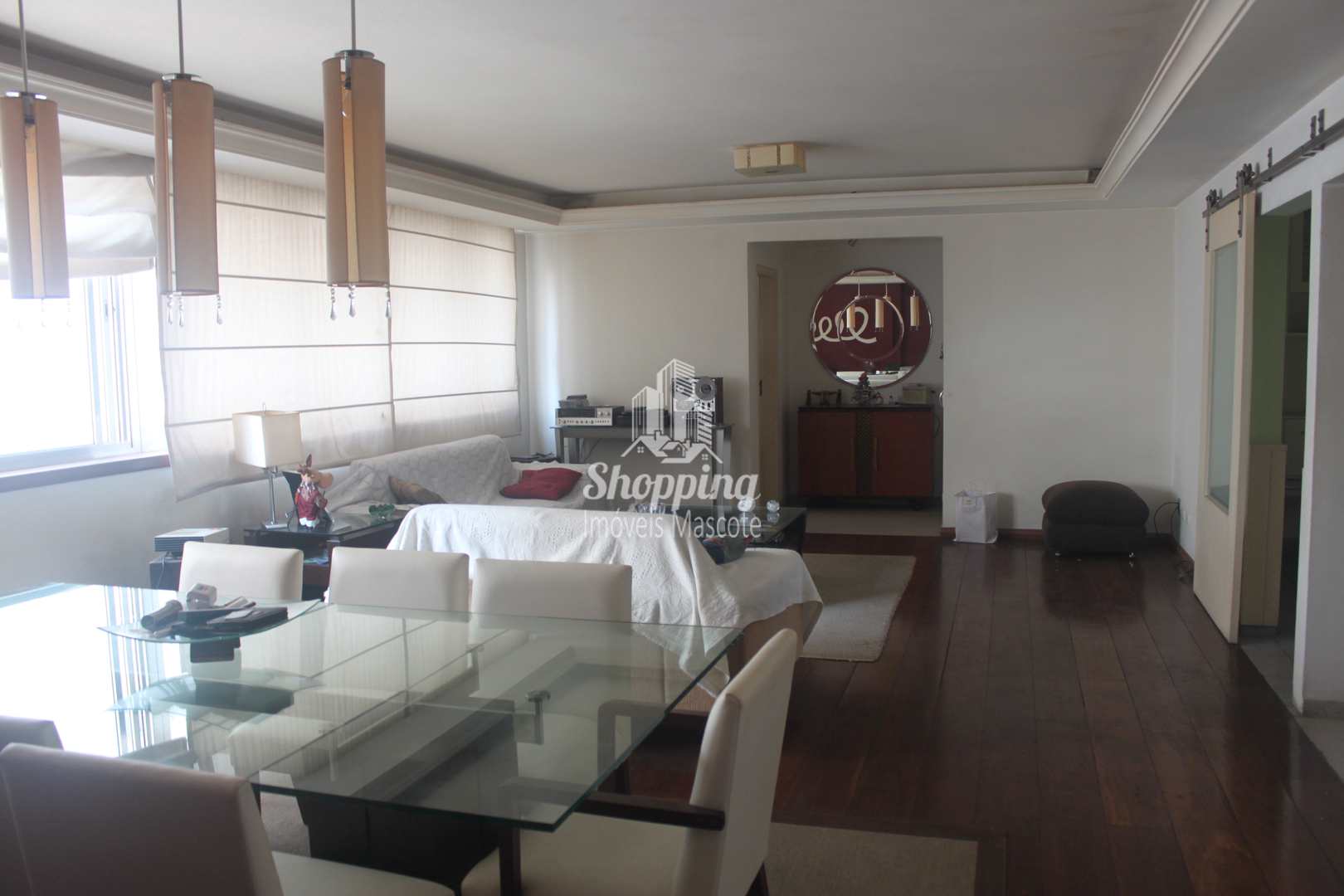 Apartamento à venda com 3 quartos, 198m² - Foto 2