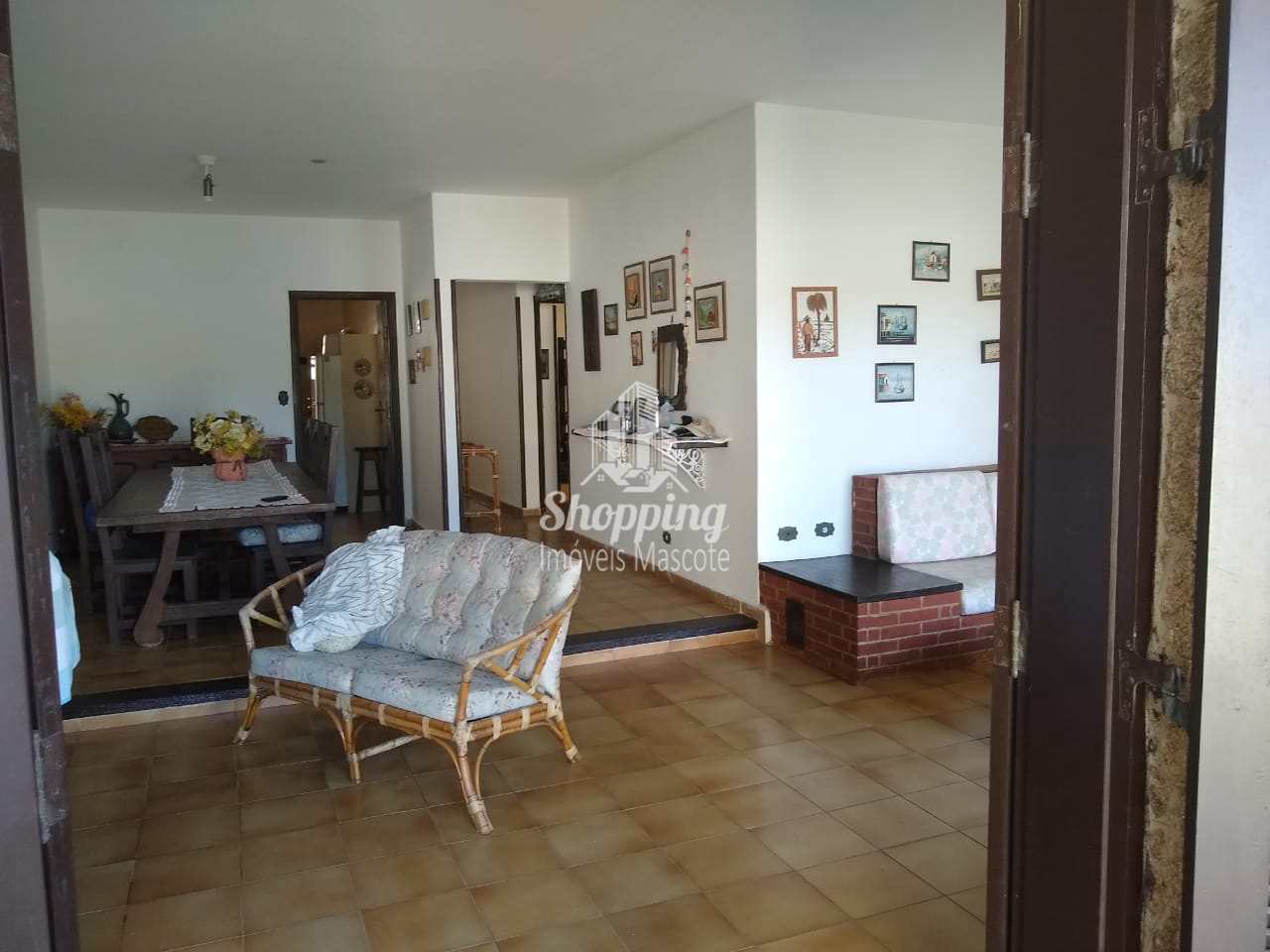 Casa à venda com 3 quartos, 250m² - Foto 4