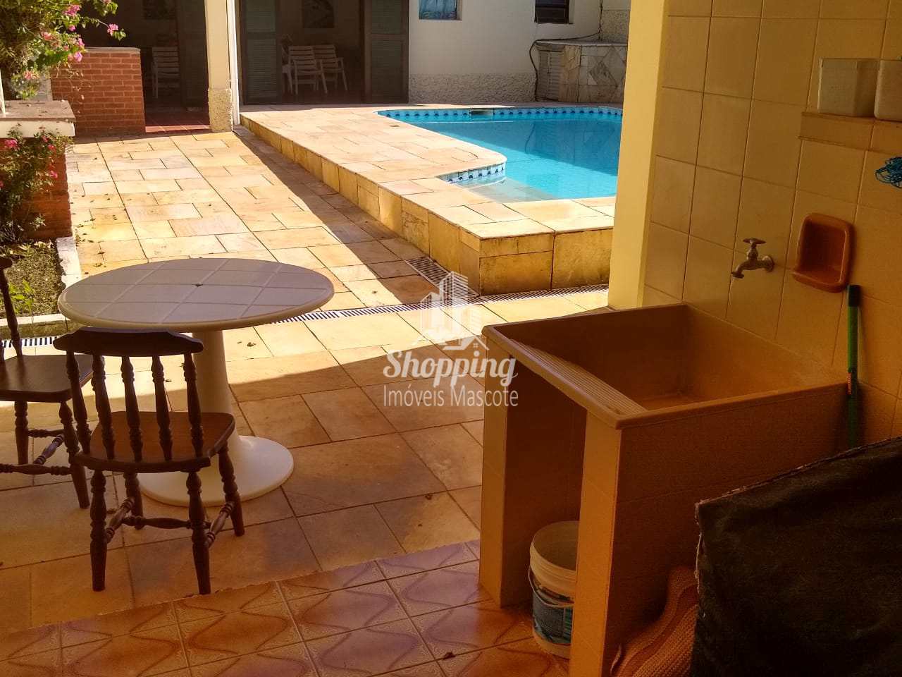 Casa à venda com 3 quartos, 250m² - Foto 34