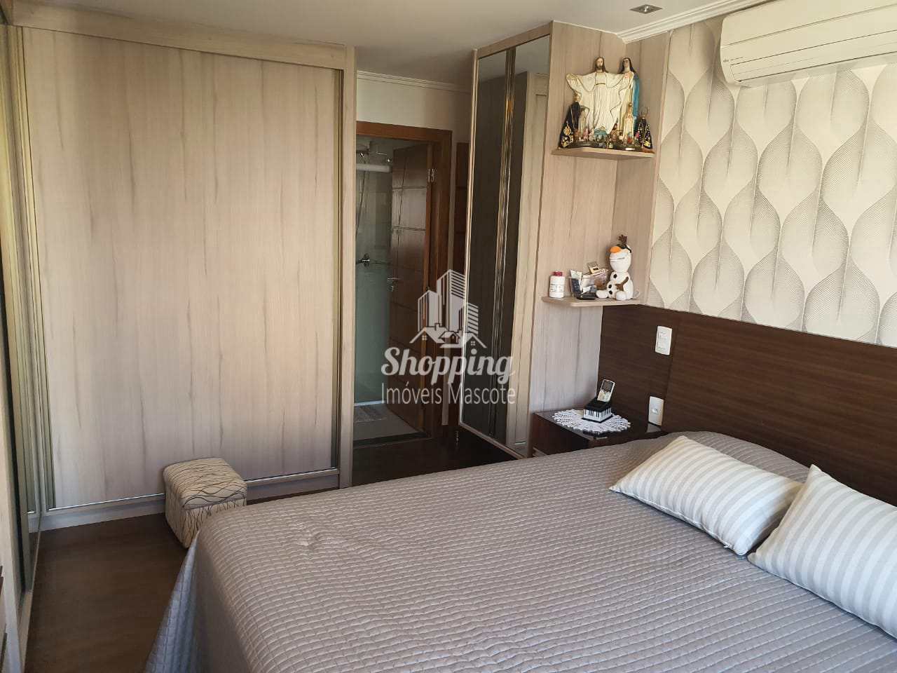 Apartamento à venda com 4 quartos, 190m² - Foto 18