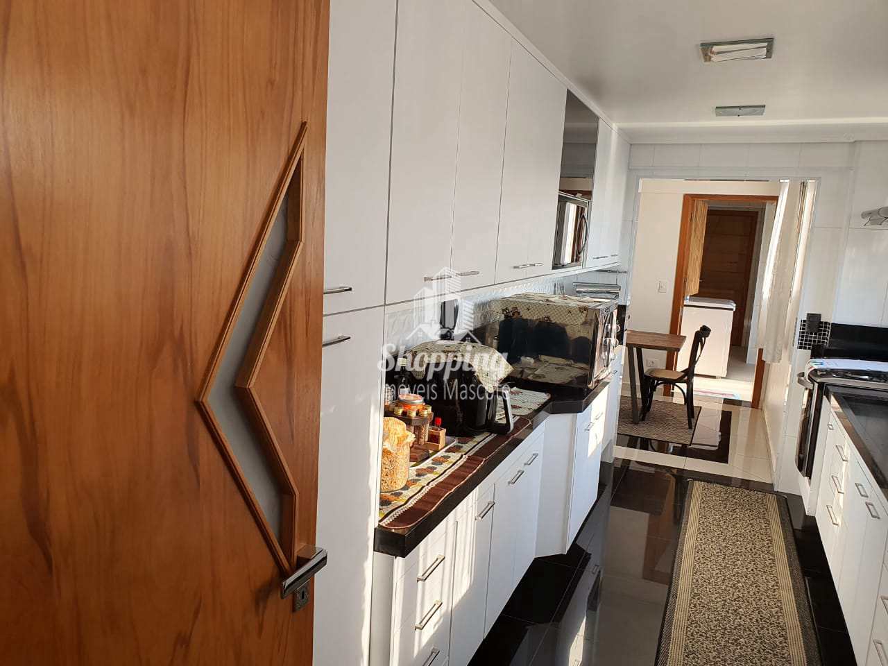 Apartamento à venda com 4 quartos, 190m² - Foto 9