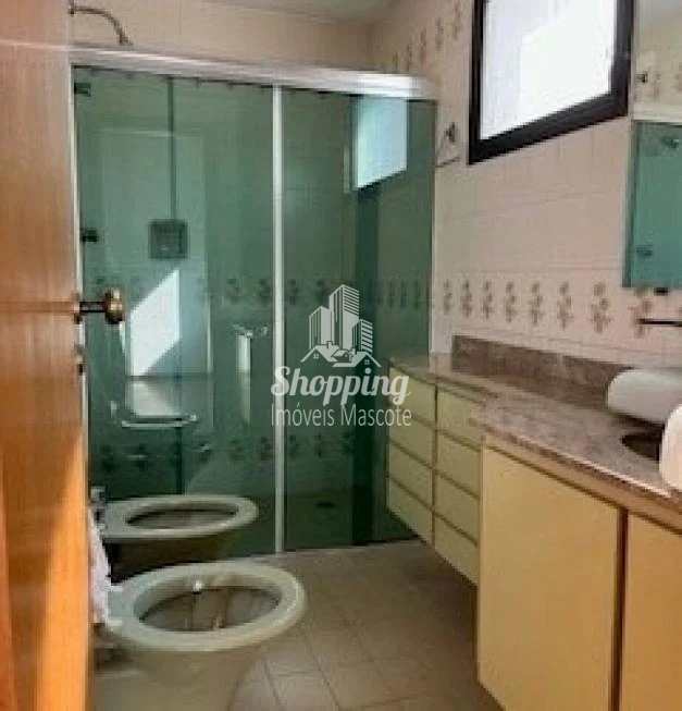 Apartamento à venda com 3 quartos, 233m² - Foto 18