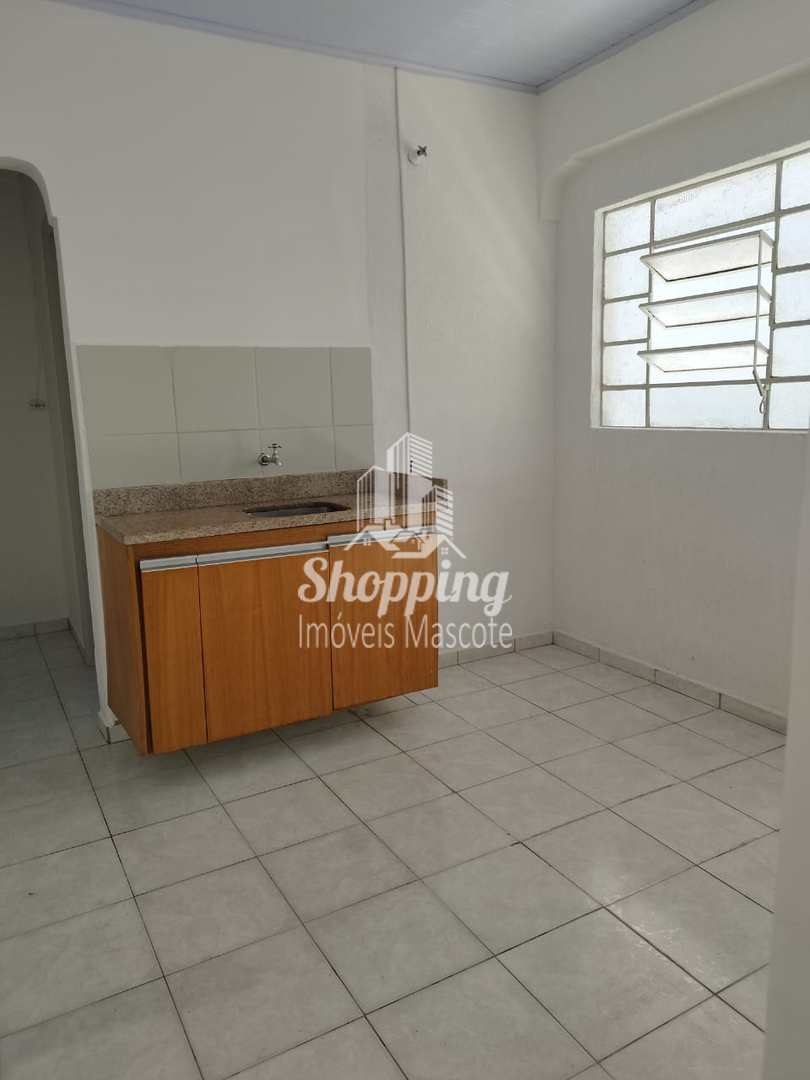 Casa para alugar com 1 quarto, 120m² - Foto 12