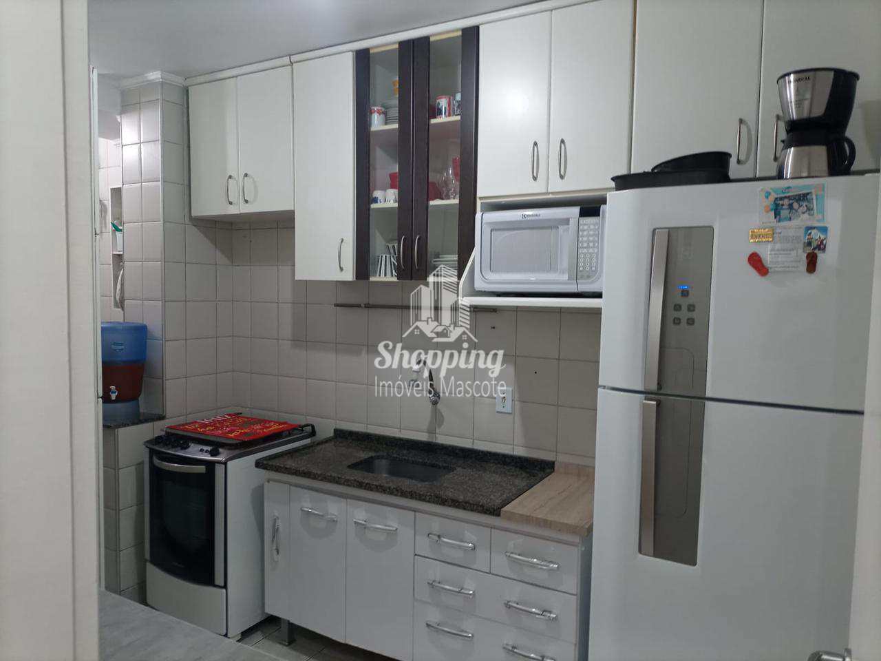 Apartamento à venda com 2 quartos, 65m² - Foto 9