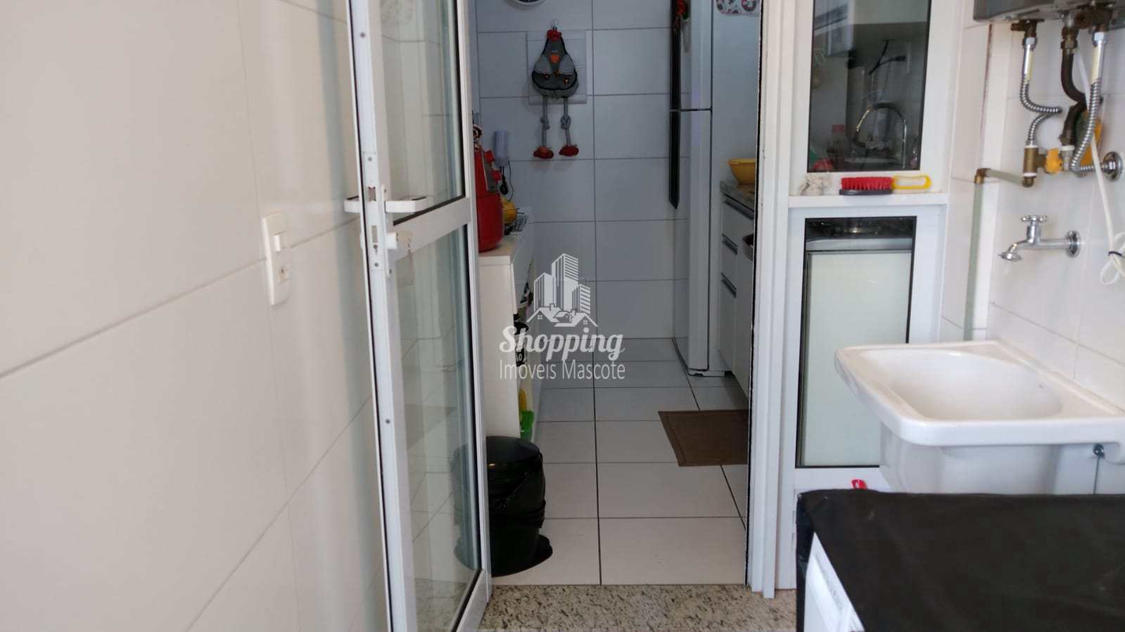 Apartamento à venda com 2 quartos, 60m² - Foto 5