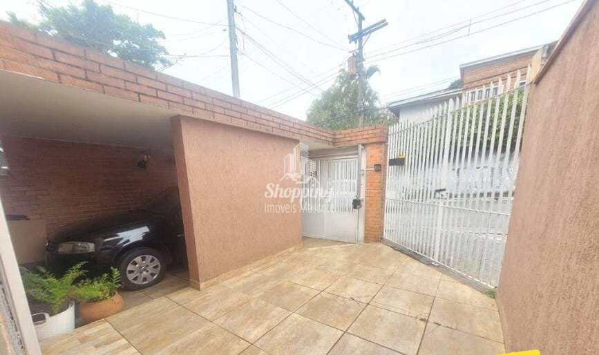 Casa à venda com 2 quartos, 180m² - Foto 2